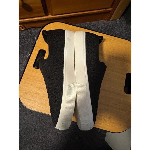 Skechers Women's Poppy Garden Walk Slip On Shoes Women's Size 10 - Picture 4 of 7